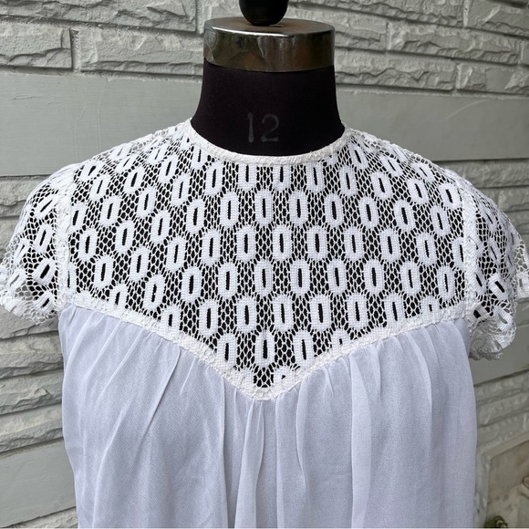 Nuon White Flared Top - Picture 4 of 5